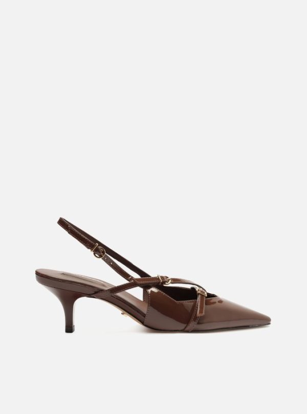 Scarpin Marrom Verniz Salto M?dio Slingback Am?lia